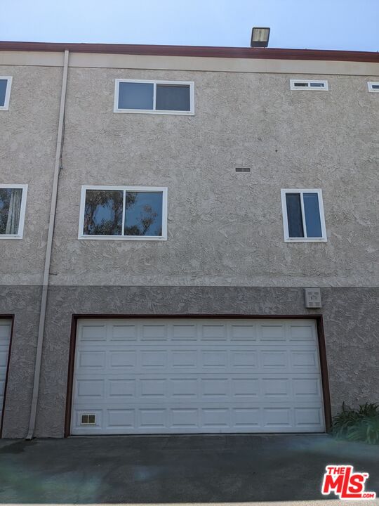 18333 Hatteras St Unit: 122