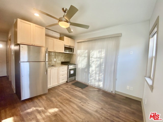 9056 Hubbard St Unit: B