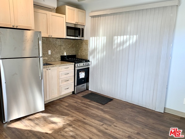 9056 Hubbard St Unit: B