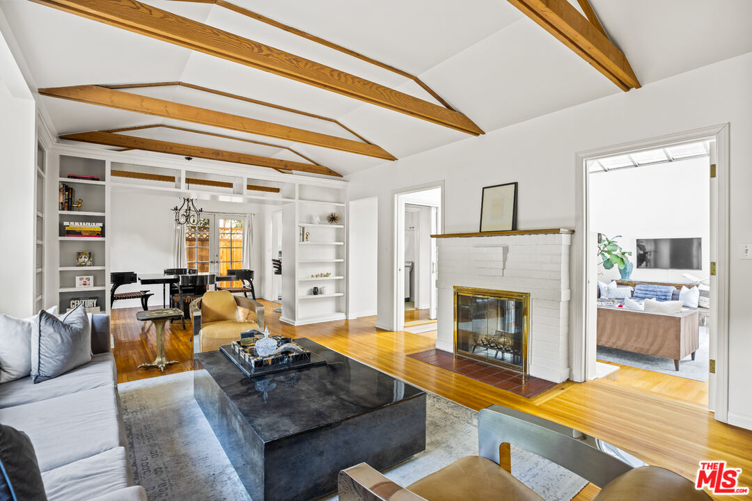 7960 Woodrow Wilson Dr