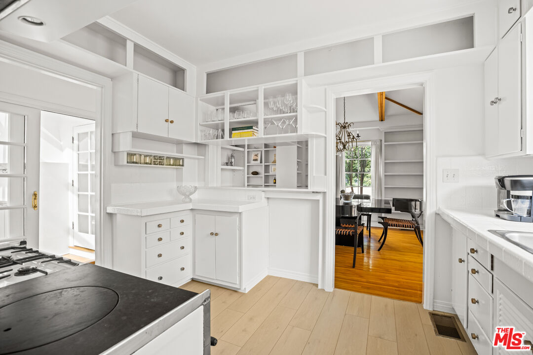 7960 Woodrow Wilson Dr