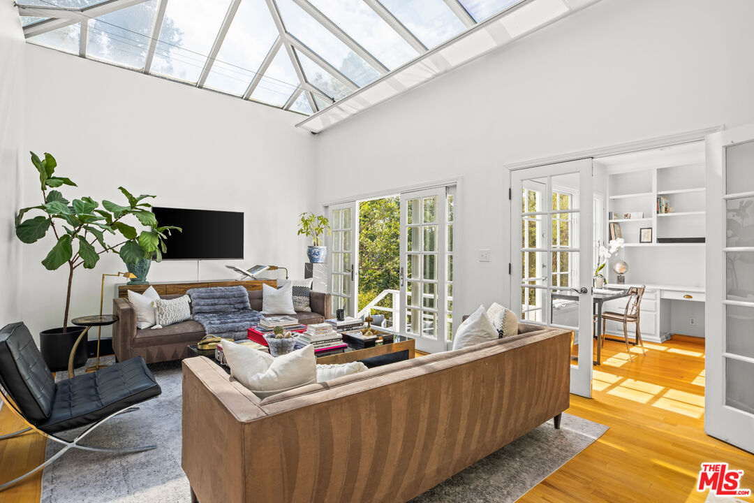 7960 Woodrow Wilson Dr