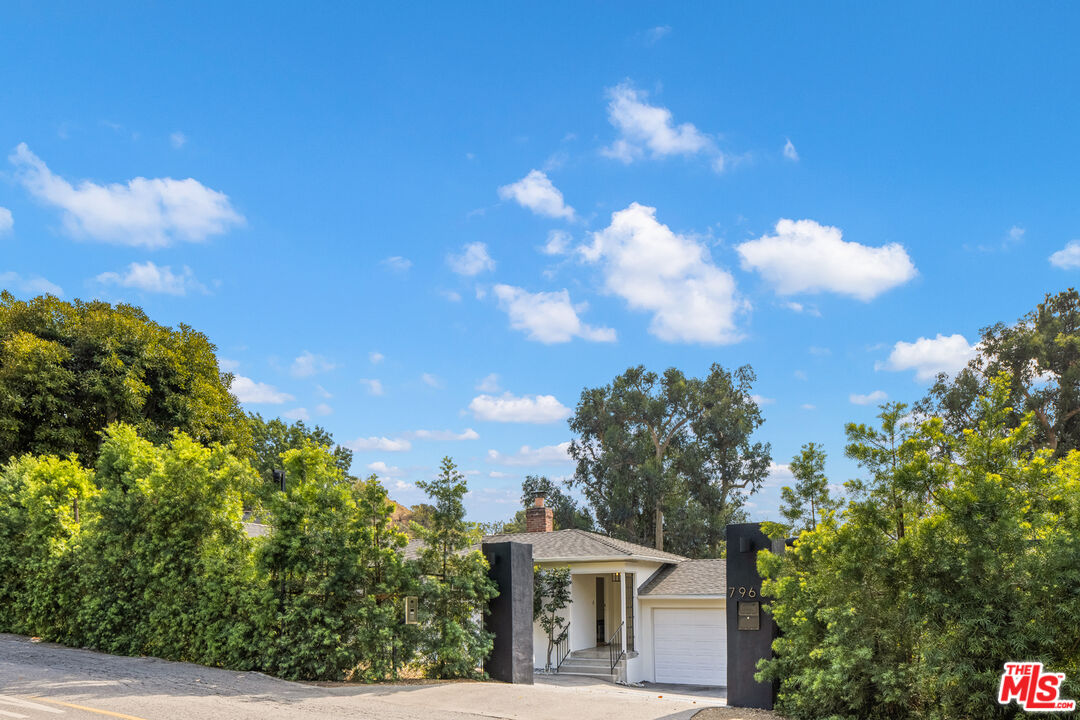 7960 Woodrow Wilson Dr