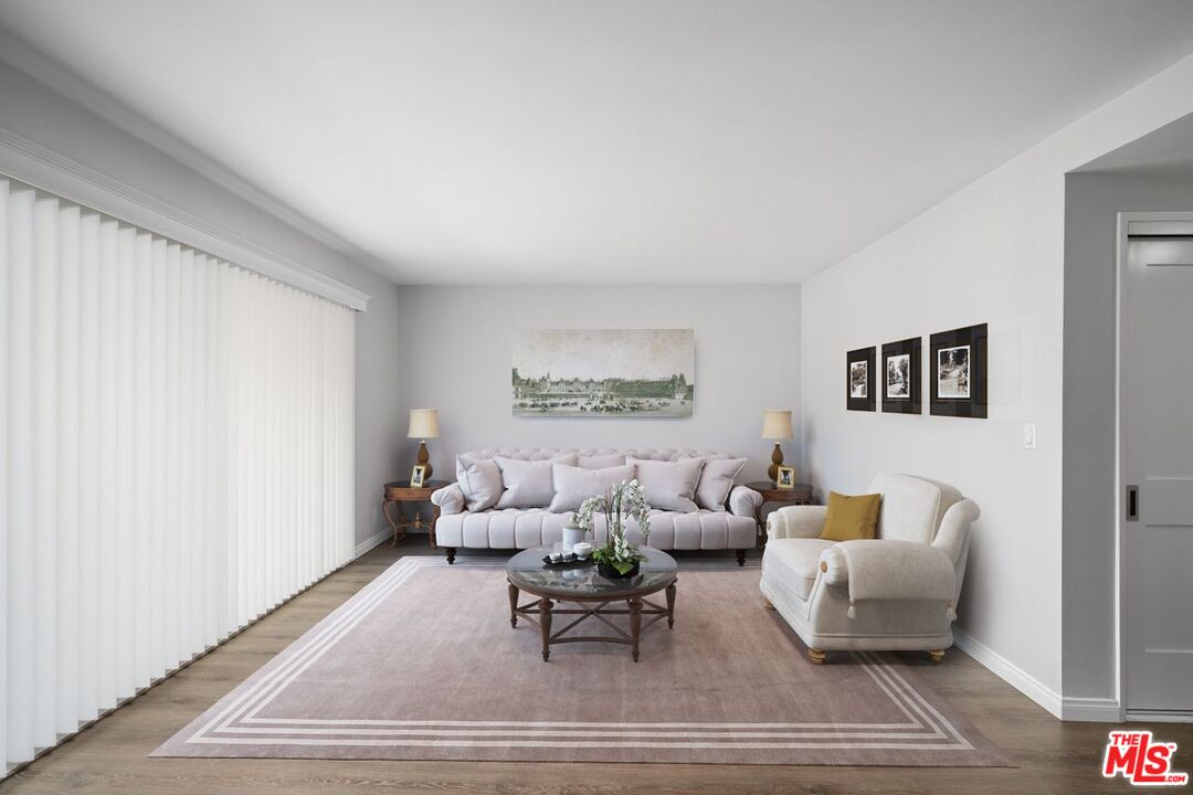 5674 Windsor Way Unit: 210