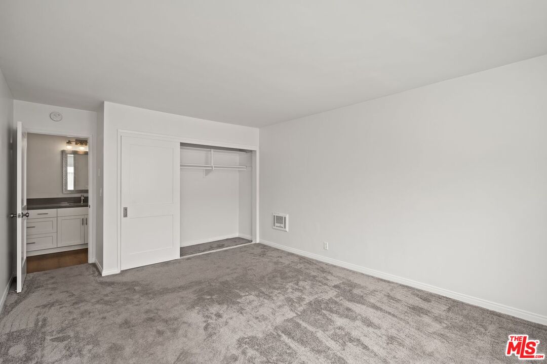 5674 Windsor Way Unit: 210