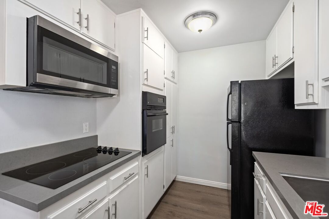 5674 Windsor Way Unit: 210