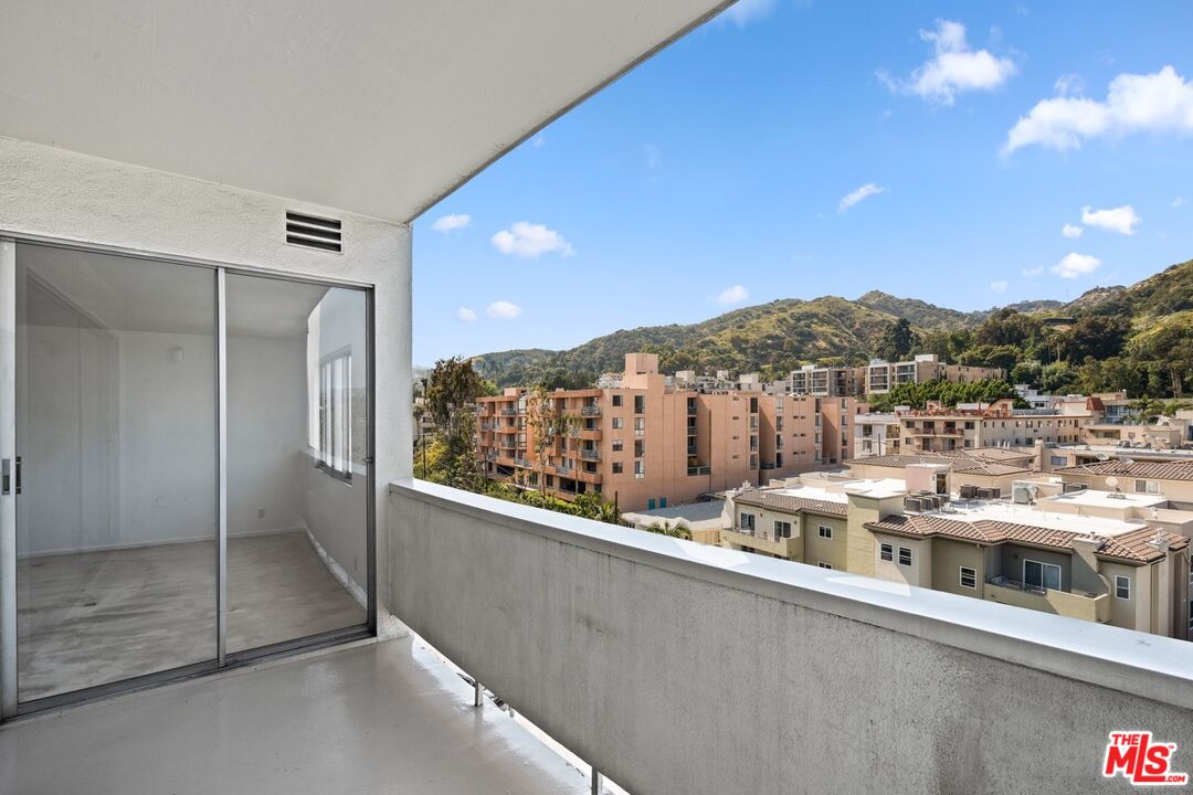 7250 Franklin Ave Unit: 803