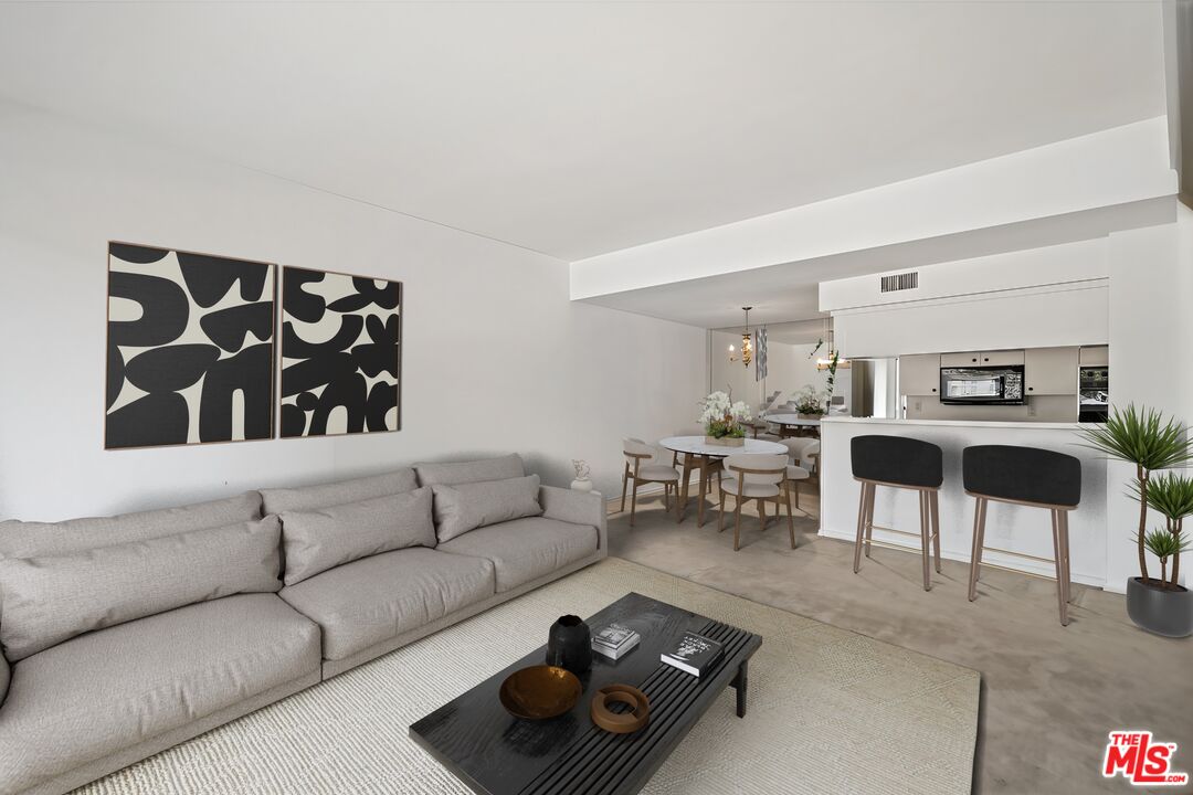 7250 Franklin Ave Unit: 803