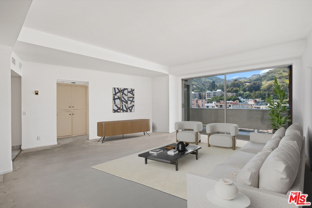 7250 Franklin Ave Unit: 803