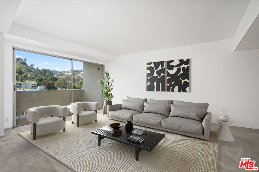 7250 Franklin Ave Unit: 803