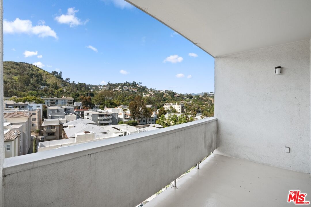 7250 Franklin Ave Unit: 803