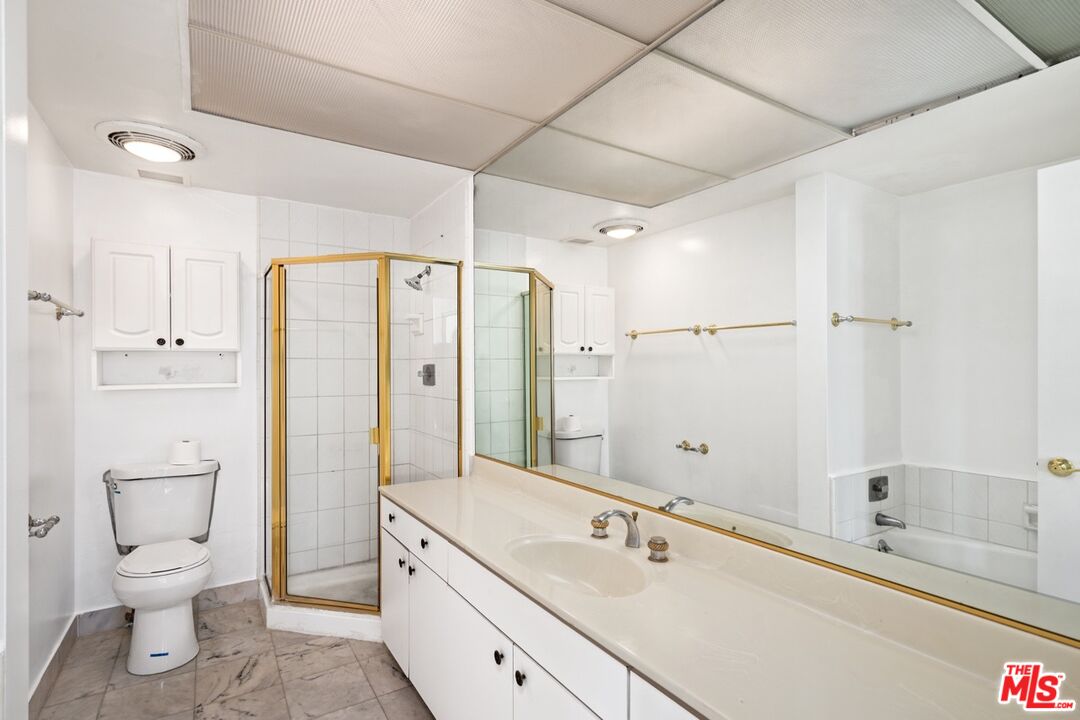 7250 Franklin Ave Unit: 803