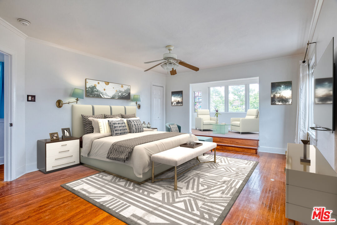 1051 Meadowbrook Ave