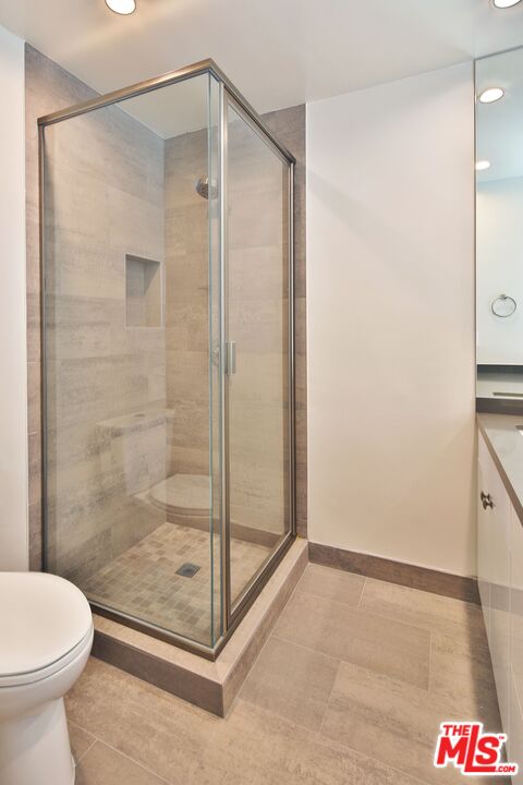 818 S Gretna Green Way Unit: 301