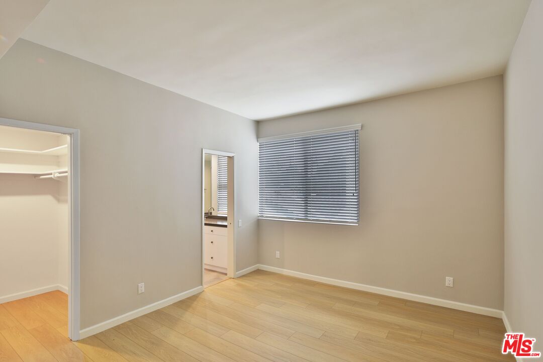 818 S Gretna Green Way Unit: 301