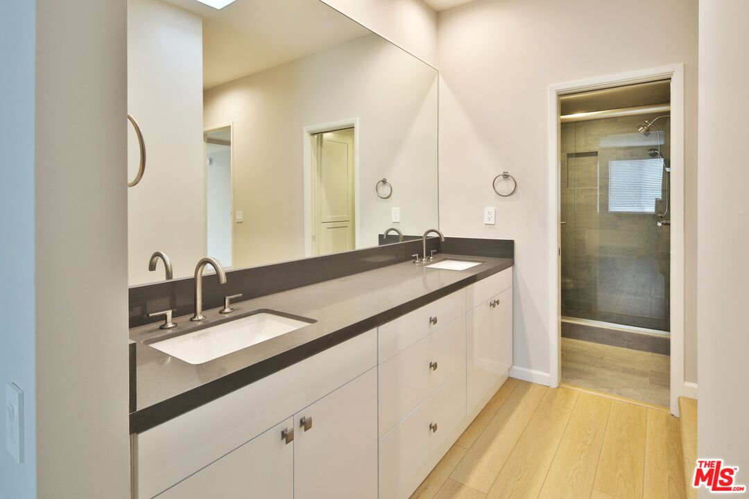 818 S Gretna Green Way Unit: 301