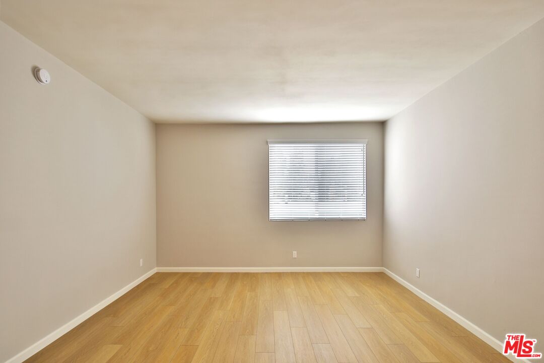 818 S Gretna Green Way Unit: 301
