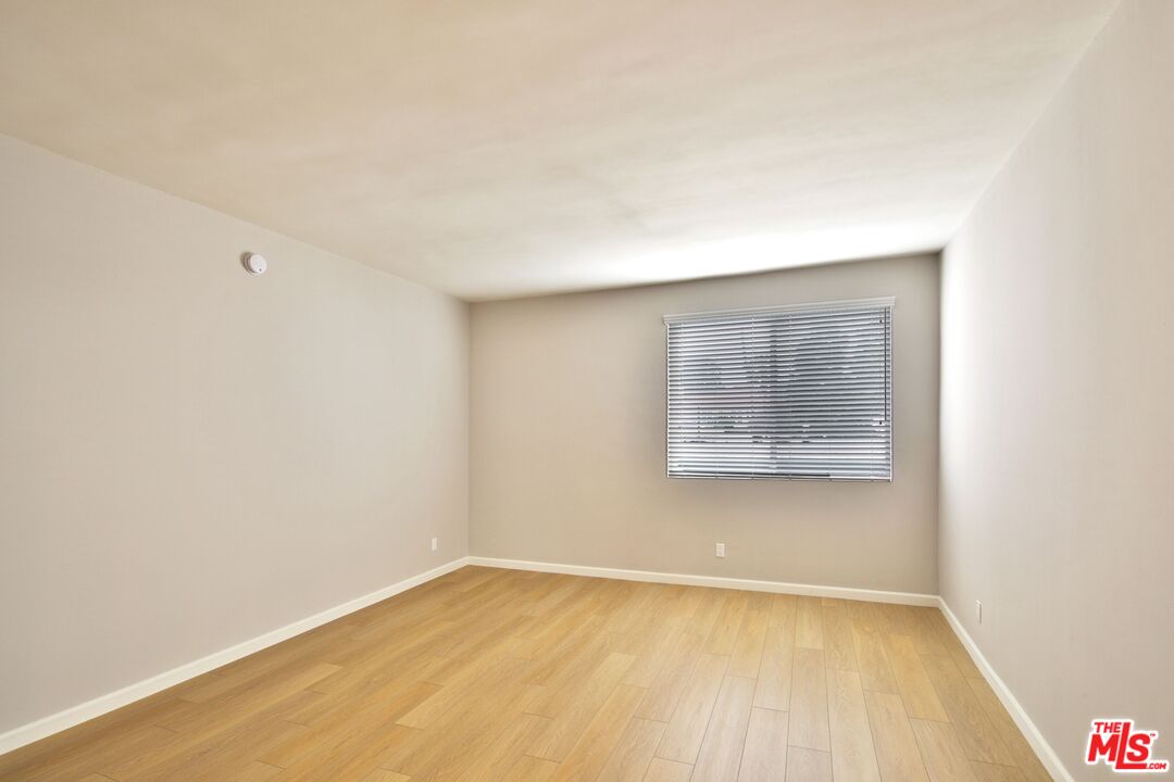818 S Gretna Green Way Unit: 301