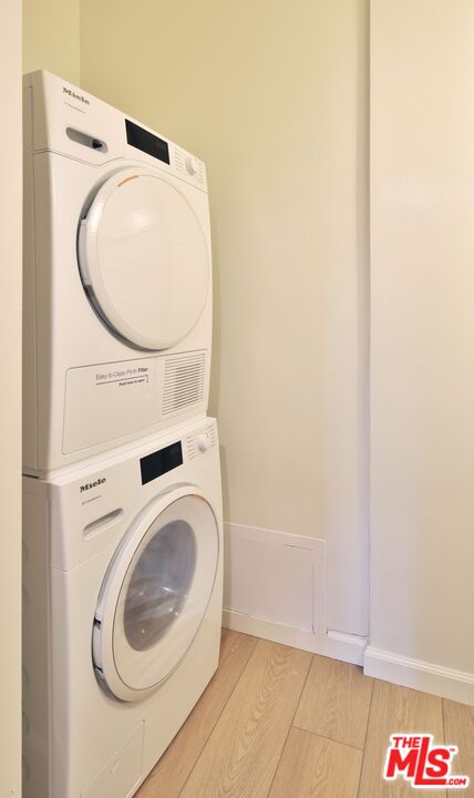 818 S Gretna Green Way Unit: 301
