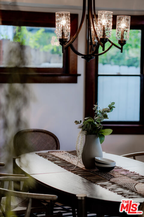 2376 Las Colinas Ave