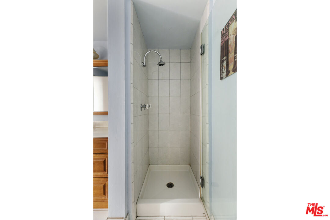 4455 Los Feliz Blvd Unit: 607