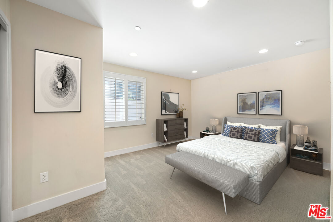 7249 Franklin Ave Unit: 104