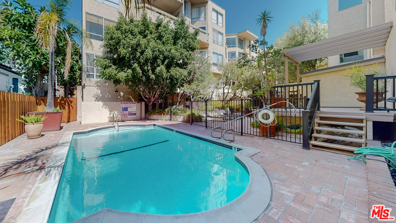 8960 NE Cynthia St Unit: 207