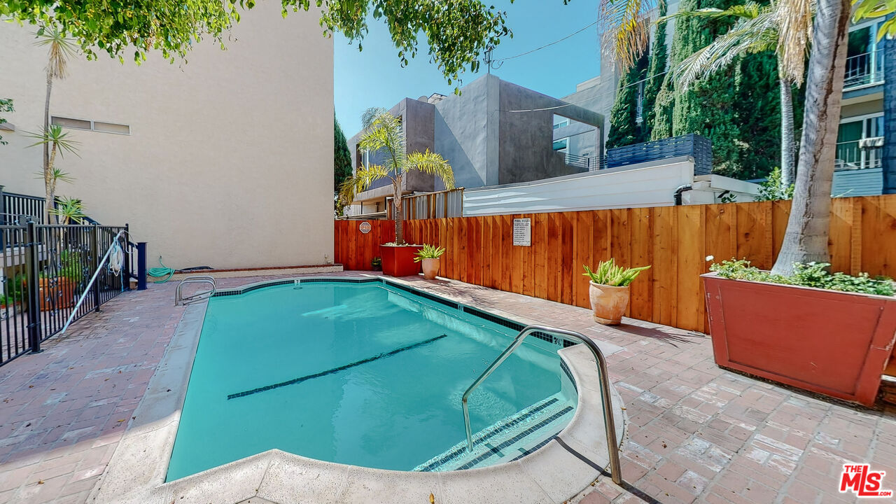 8960 NE Cynthia St Unit: 207