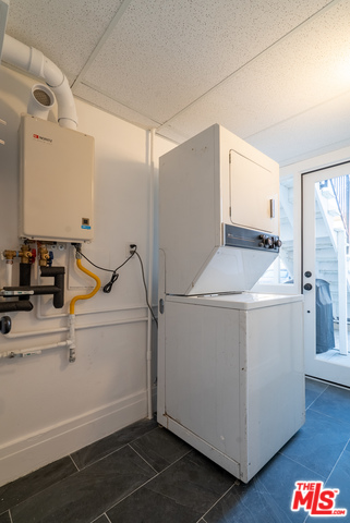 769 N RIDGEWOOD PL Unit: 1/2