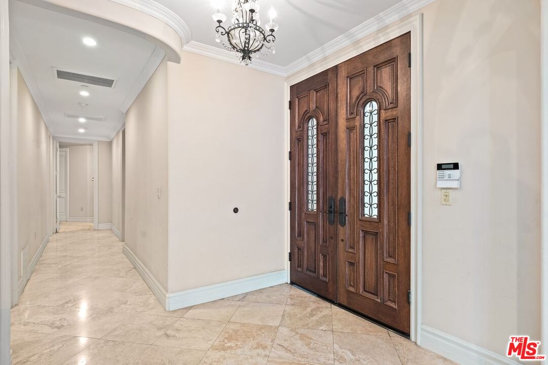 1940 MANNING AVE Unit: 101