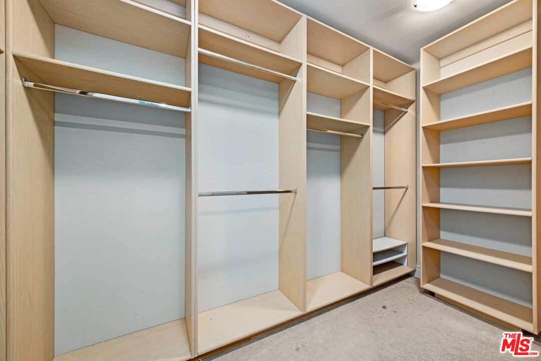 1940 MANNING AVE Unit: 101