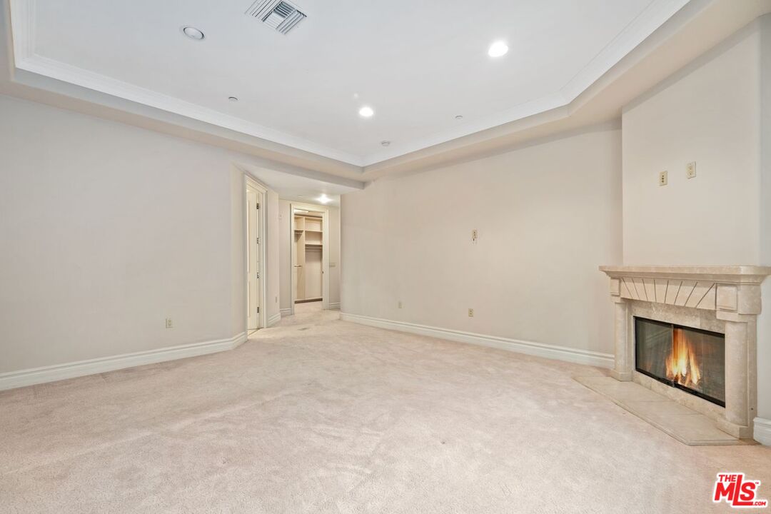 1940 MANNING AVE Unit: 101