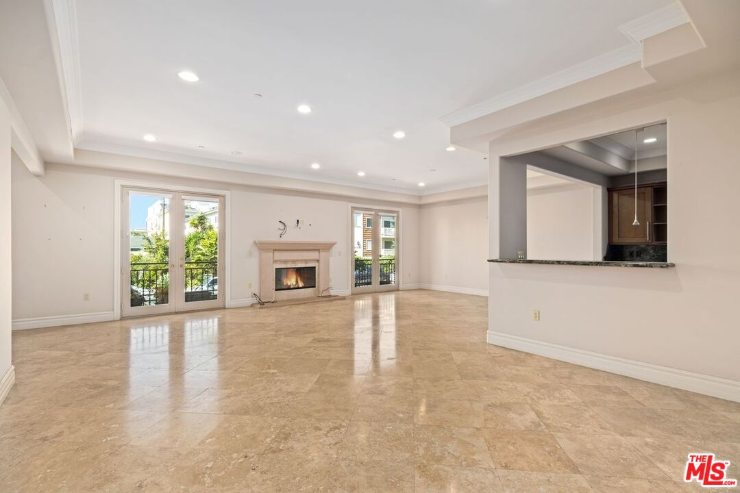 1940 MANNING AVE Unit: 101