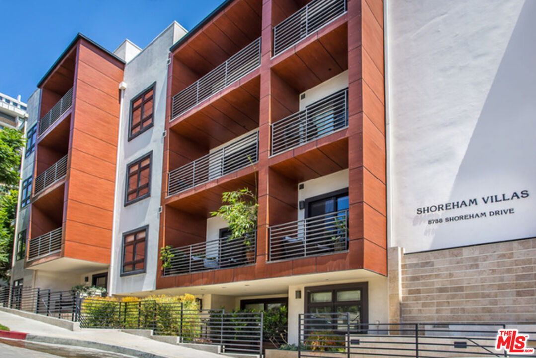 8788 Shoreham DR Unit: 30