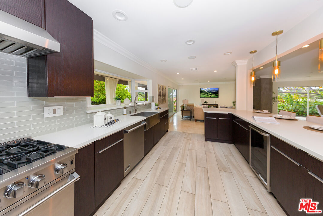 11418 DONA PEGITA DR