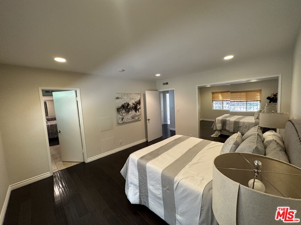 11418 DONA PEGITA DR