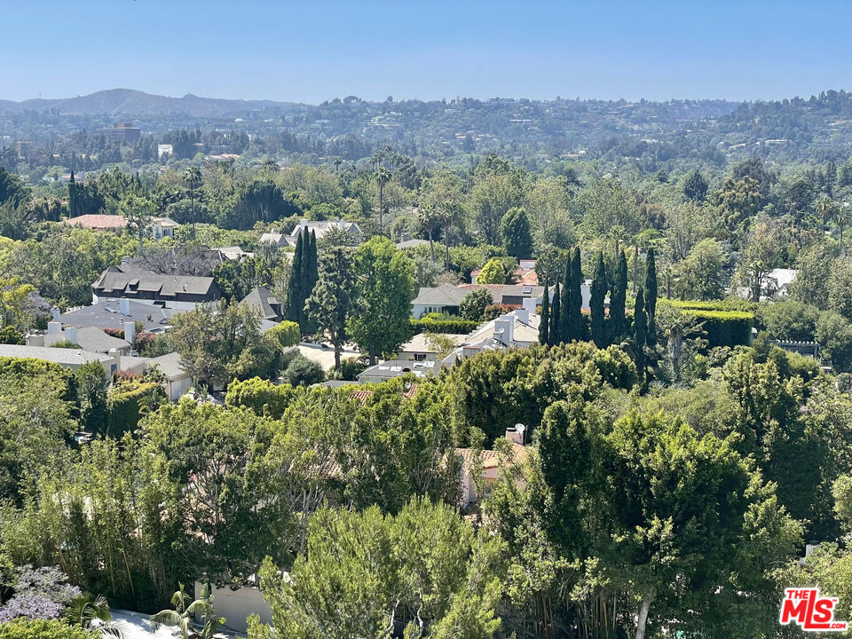 875 Comstock Ave Unit: 14A