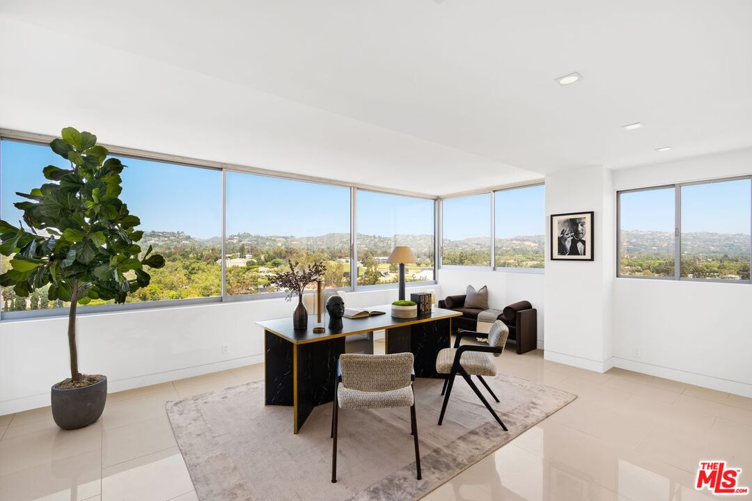 875 Comstock Ave Unit: 14A