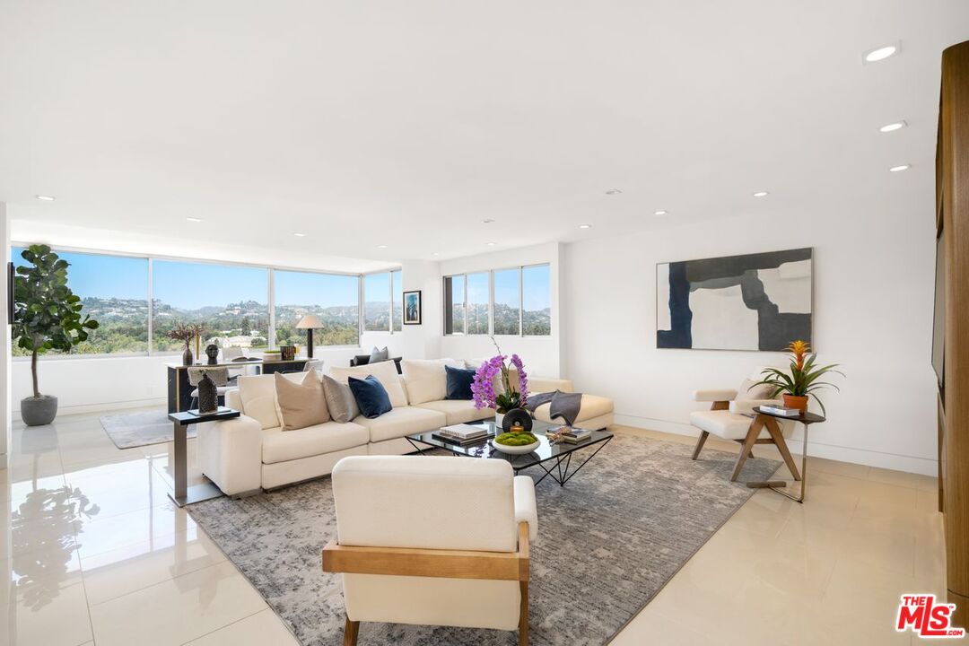 875 Comstock Ave Unit: 14A