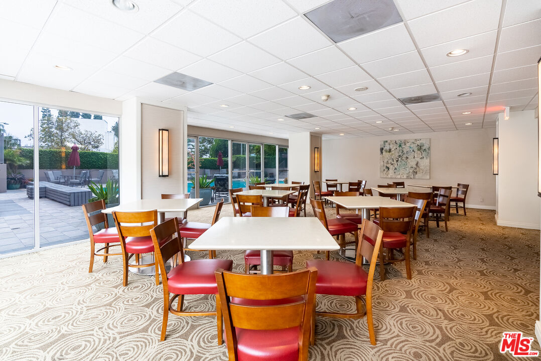 875 Comstock Ave Unit: 14A