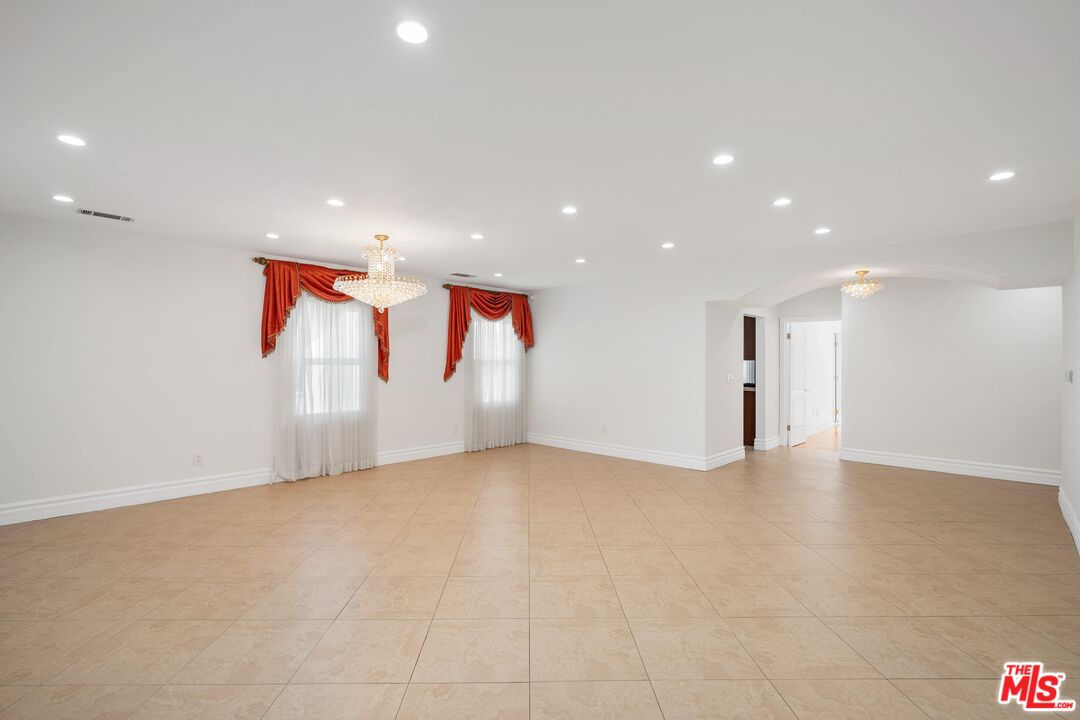 9220 Monte Mar Dr