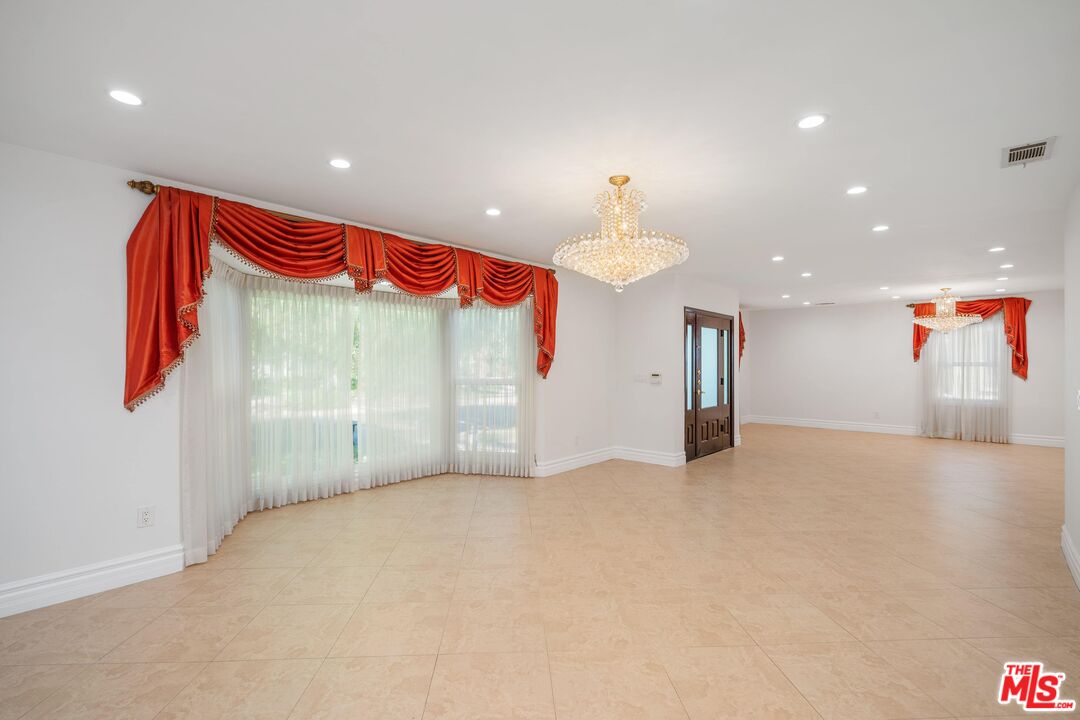 9220 Monte Mar Dr