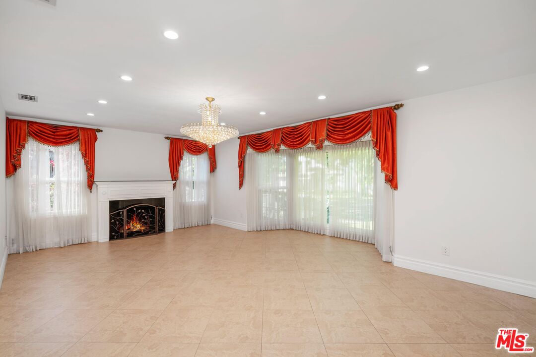 9220 Monte Mar Dr