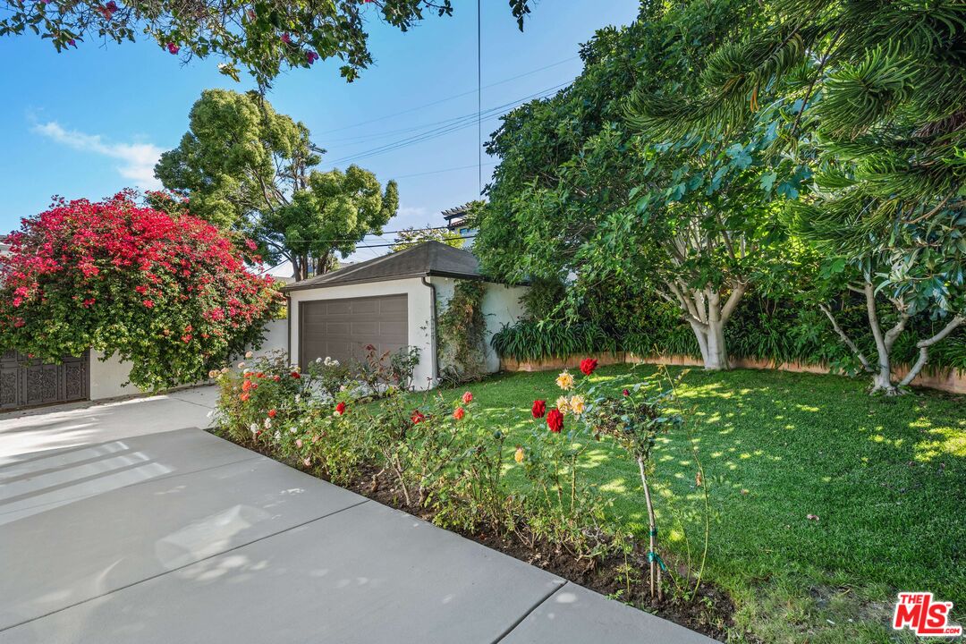 9220 Monte Mar Dr