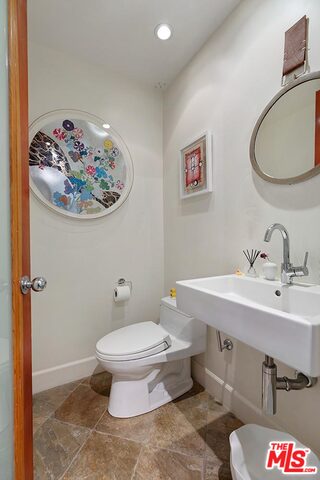 115 Ocean Front Walk