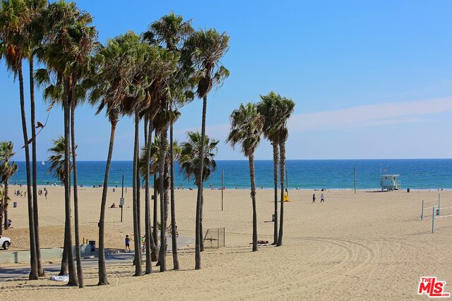 115 Ocean Front Walk