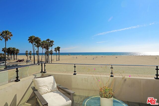 115 Ocean Front Walk