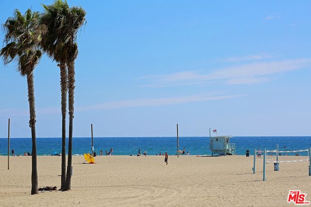 115 Ocean Front Walk