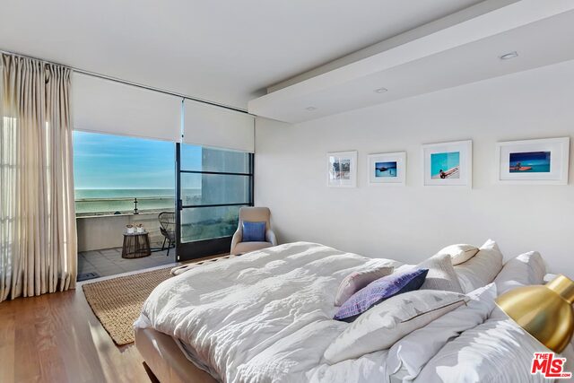 115 Ocean Front Walk