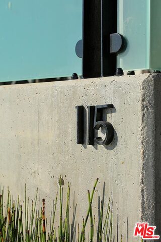 115 Ocean Front Walk